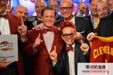 骑士老板吉尔伯特女儿图片