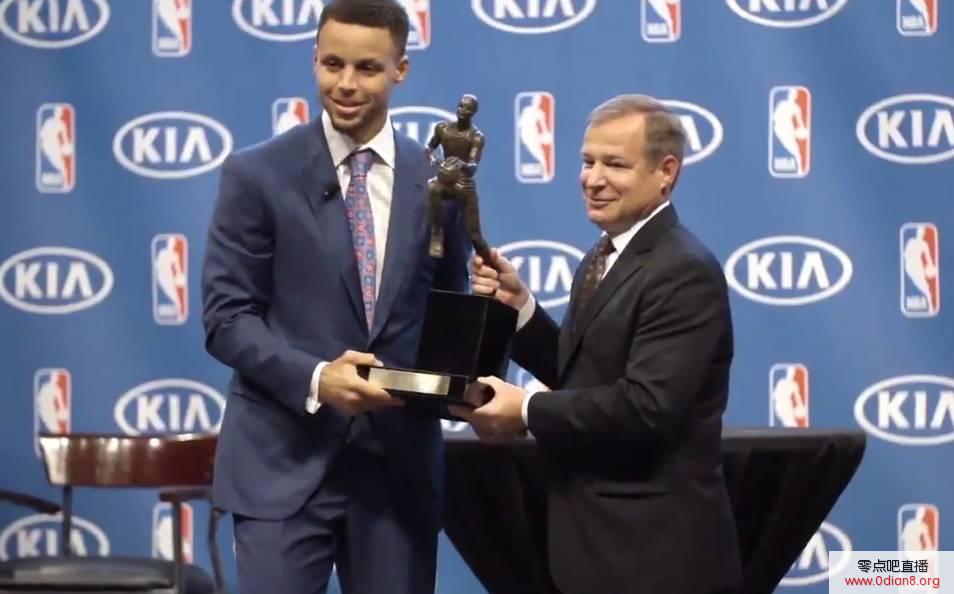 历史上的今天：库里成为NBA历史上首位全票MVP