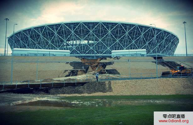 连日降雨，俄罗斯世界杯体育馆遭泥石流破坏