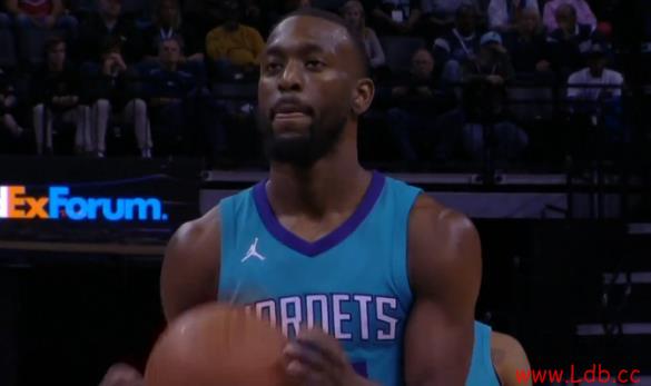 砍60+后再取40+ 肯巴-沃克是NBA历史第6位完成此成就球员