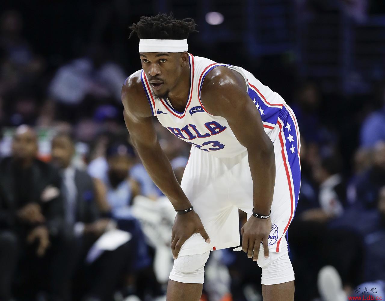 Woj：巴特勒就自己进攻端角色问题挑战主帅布朗