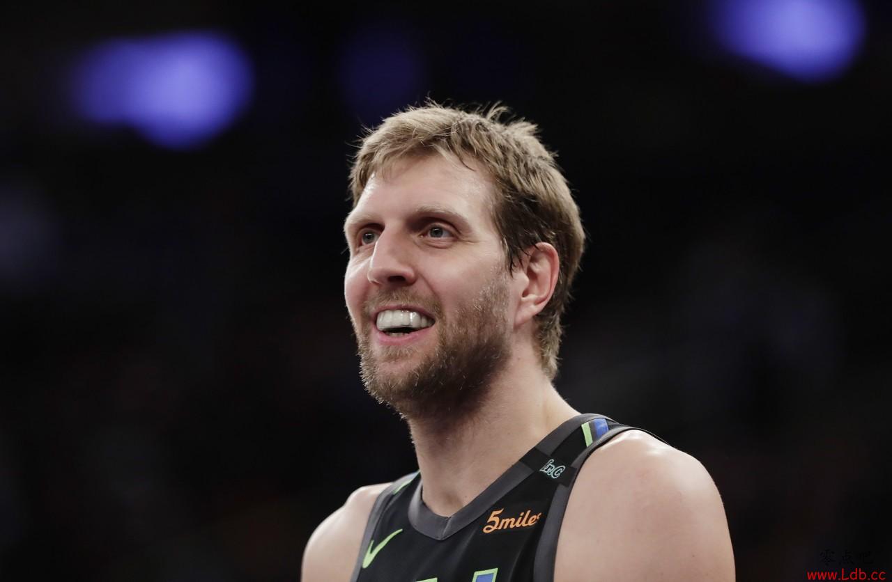 历史上的今天：20年前诺维茨基上演NBA首秀