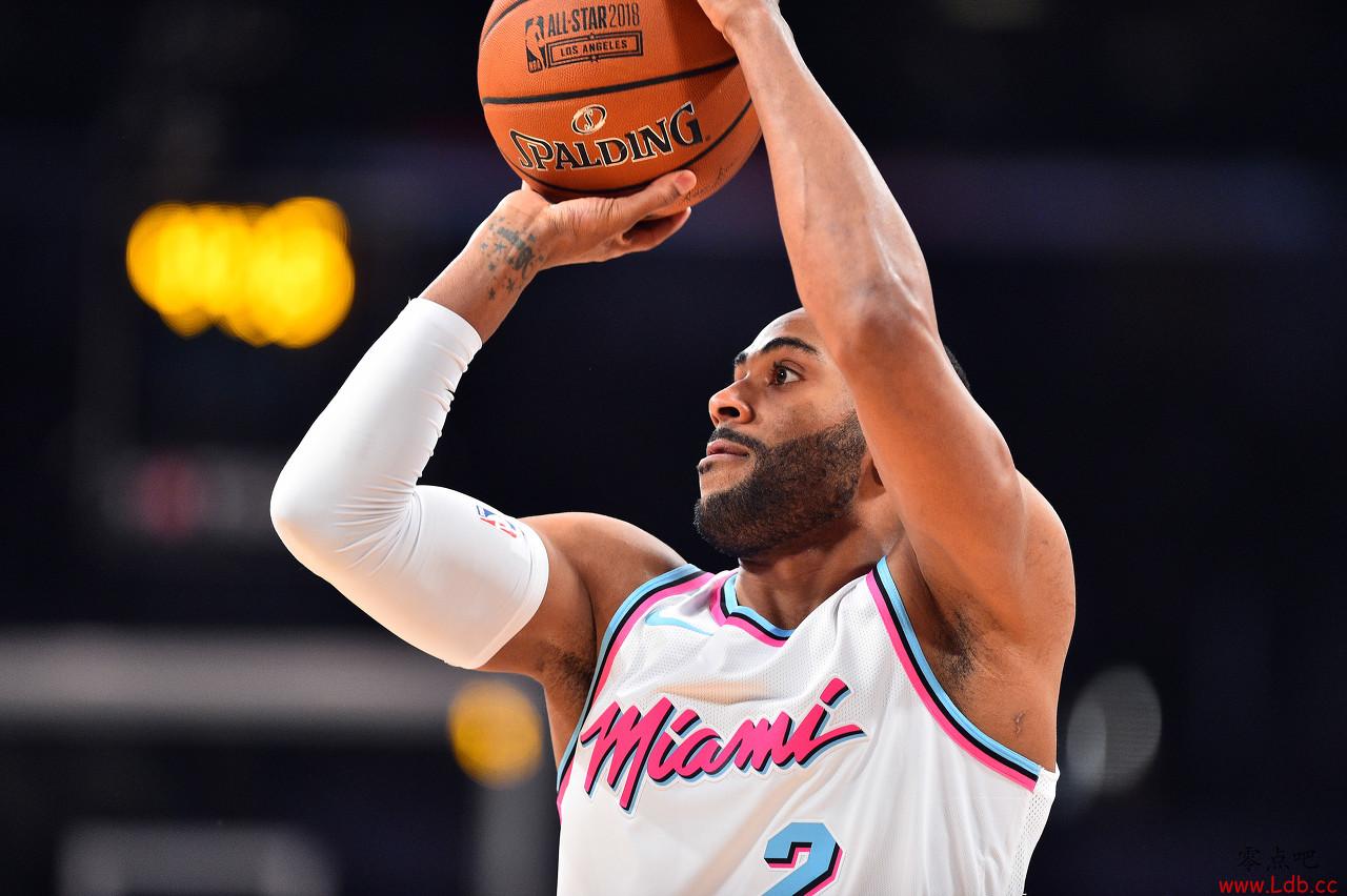 Woj：经纪人正与太阳商议裁掉艾灵顿 让其加盟季后赛球队