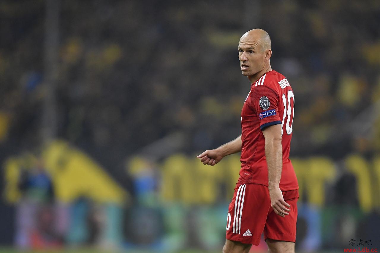 罗本谈伤病:正在全力治疗,但恢复情况不是很乐观