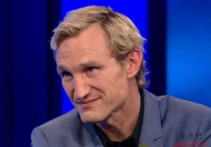 海皮亚:拜仁弱点是防守对手反击 不太担心范迪克缺阵