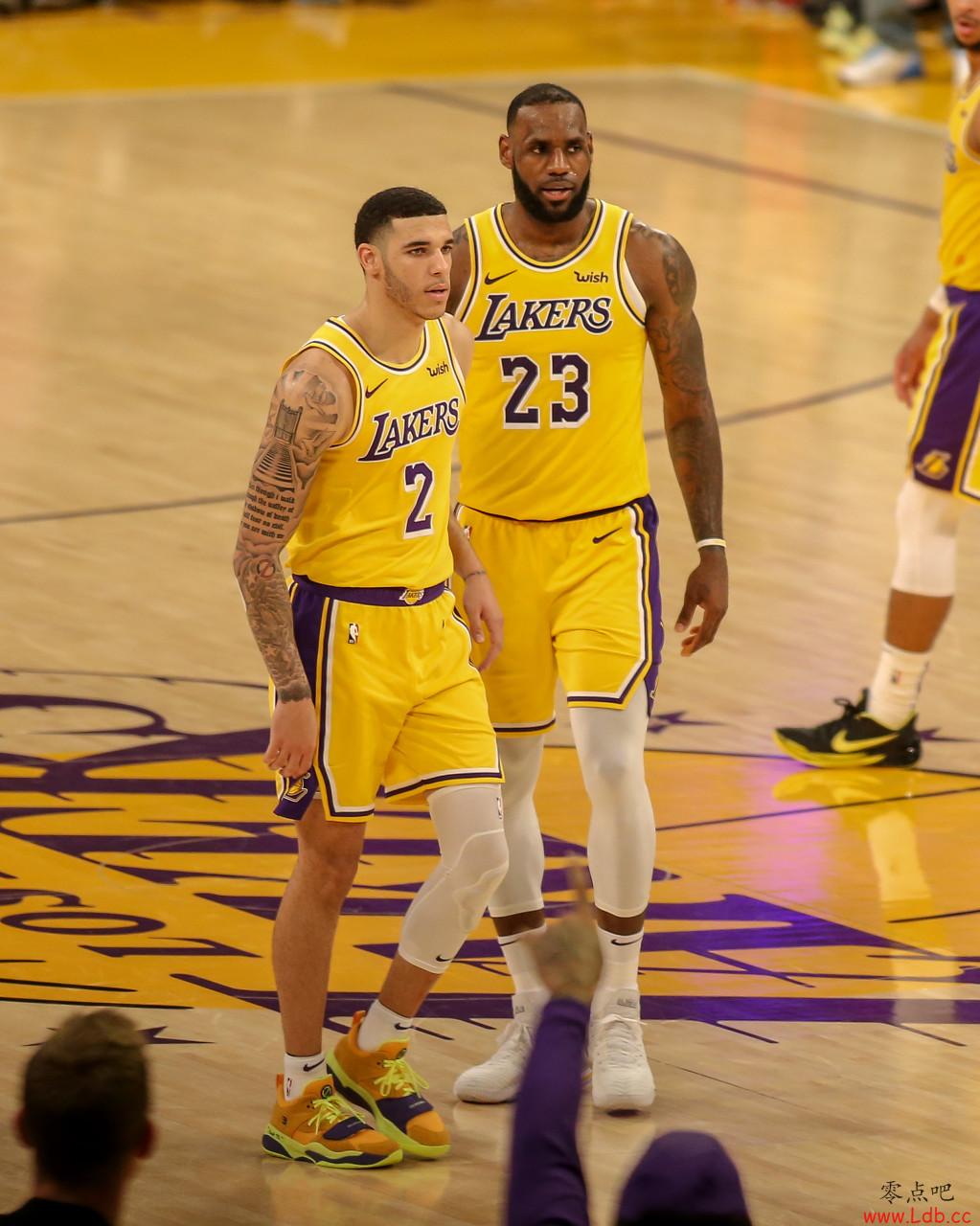 詹姆斯：欢迎鲍尔加入Nike 欣赏他开始决定自己的人生
