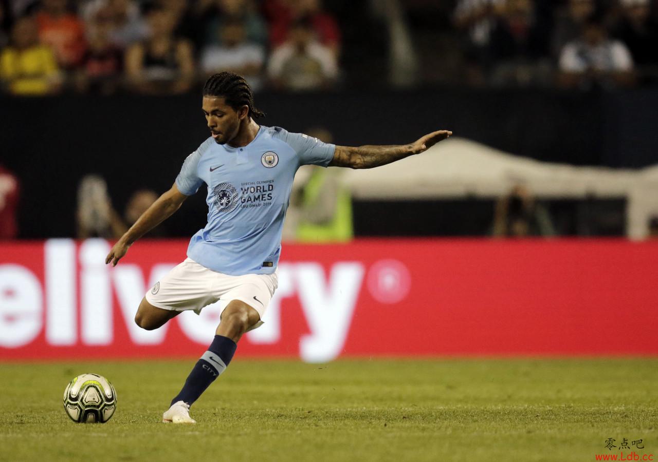 曼晚:曼城拥有道格拉斯-路易斯回购权