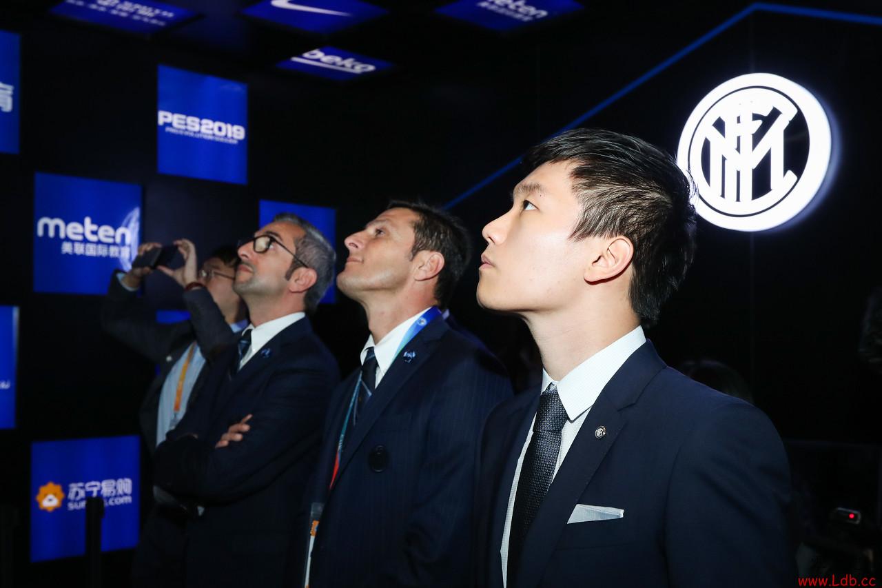 �������ſ����ɵ��׶أ�����¬���⾭��������ת������