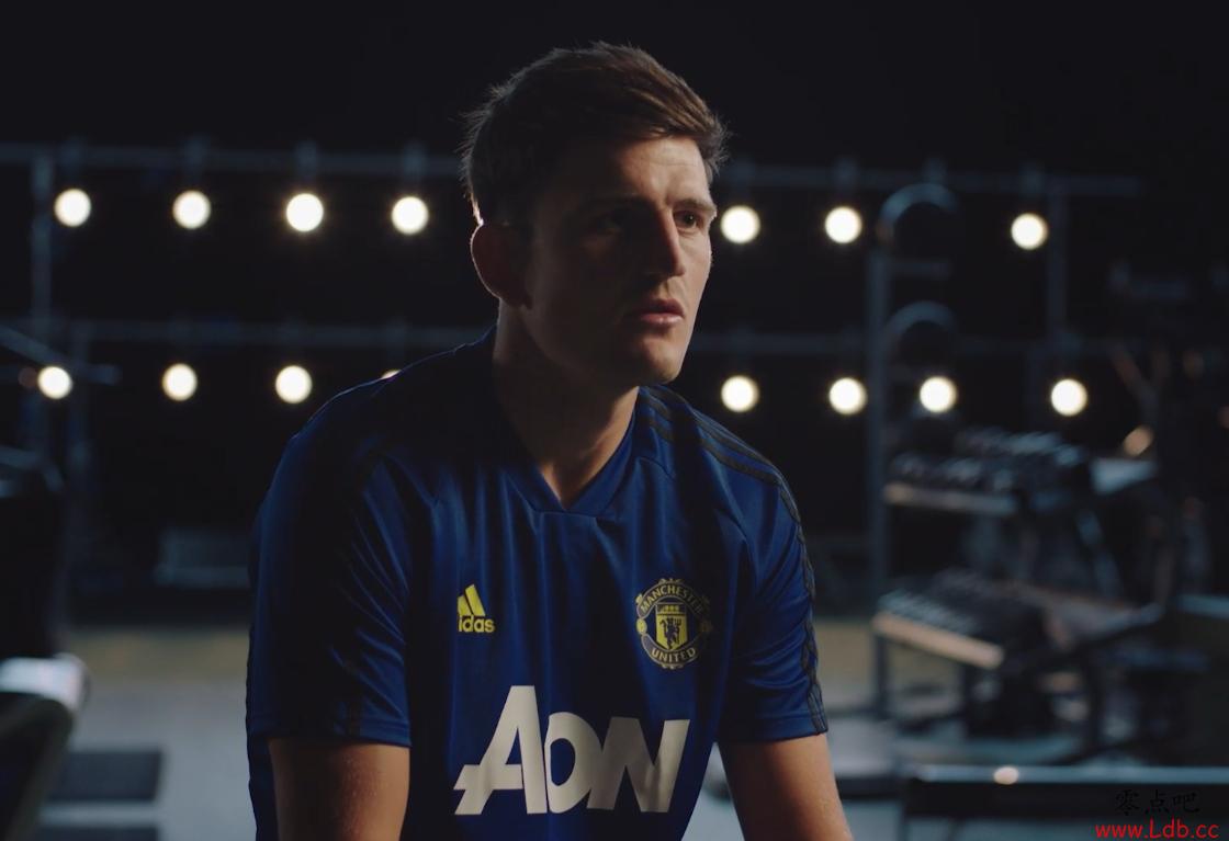 ��ά������ʢ������������չ���˶���������һ��Ʒ��