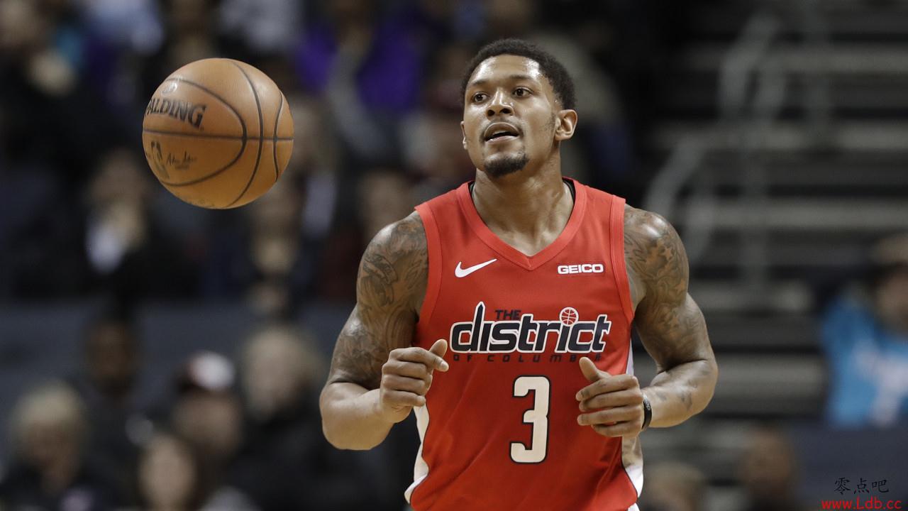 美记:比尔是热火的交易目标 或为2021自由市场上的追逐对象