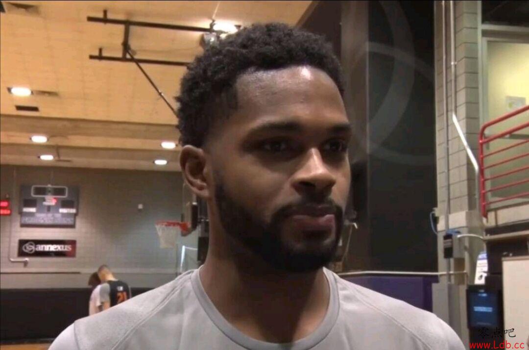 丹尼尔斯:我能够帮助球队拉开空间 让詹姆斯和浓眉突破