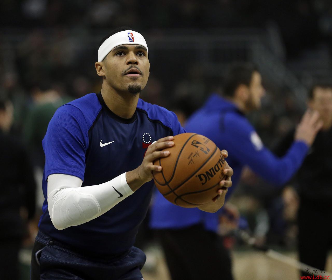 布朗:托拜亚斯-哈里斯对新赛季很兴奋 我认为他准备好迎接挑战了