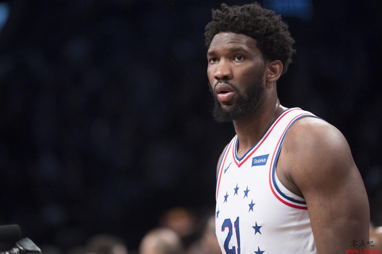 布朗:恩比德减重值得夸赞 新赛季还会轮休他