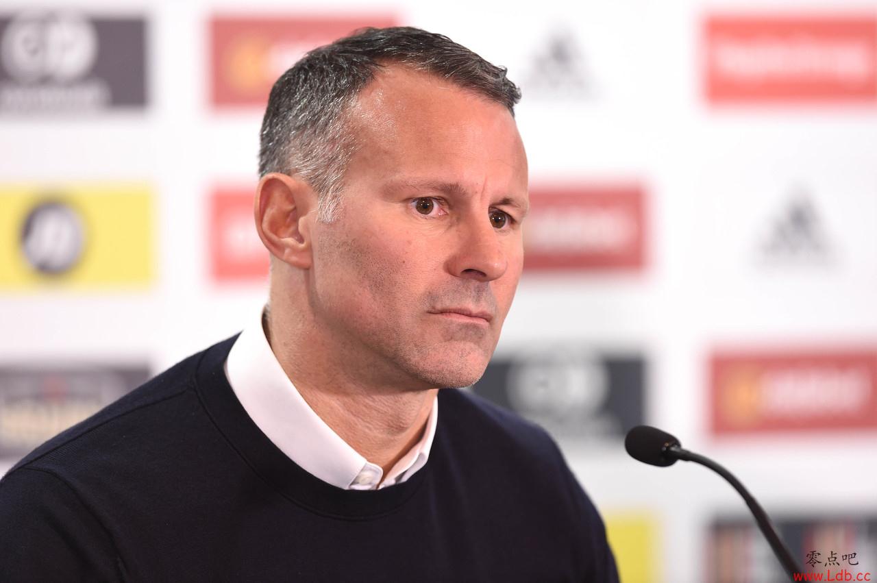 吉格斯:D-詹姆斯正沿着C罗的轨迹成长 他会成为一个伟大的球员