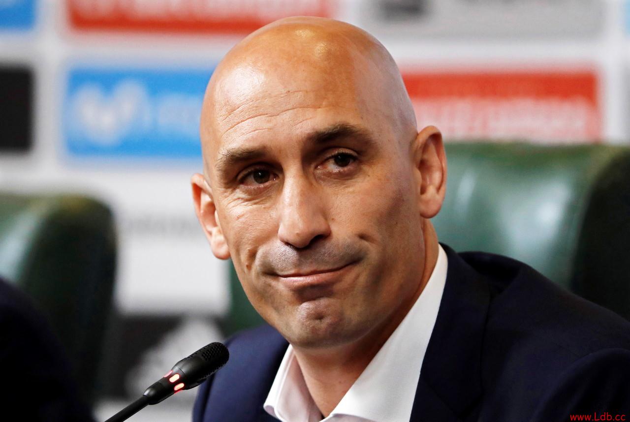 每体:卢比亚莱斯任西足协主席的18个月内,国家队已4次换帅