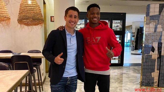 ���������ʵ���ڰ������㣬�������Ҫ�������ϳ���ͼ��