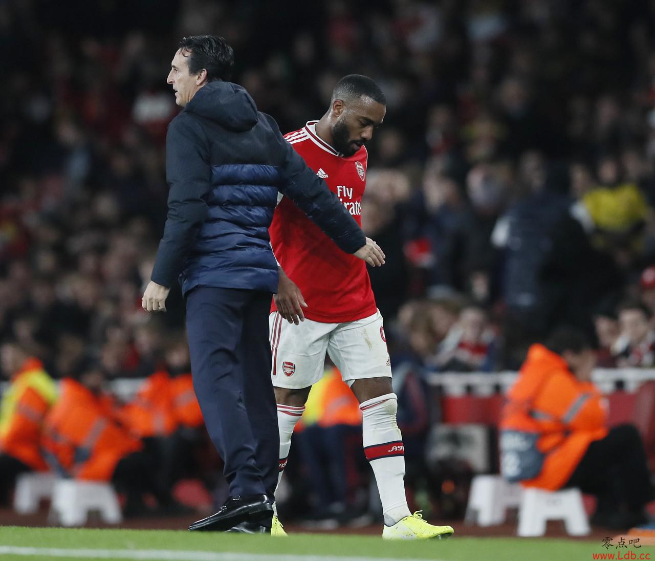 Ӣý����ʥͽһս�������������ڳ����밣÷���й����ҽ�����ͼ��