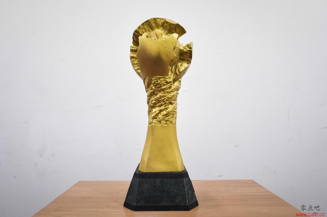 ý���ˣ����񱭲�����ǰ�˵�������� �ھ����������г�������