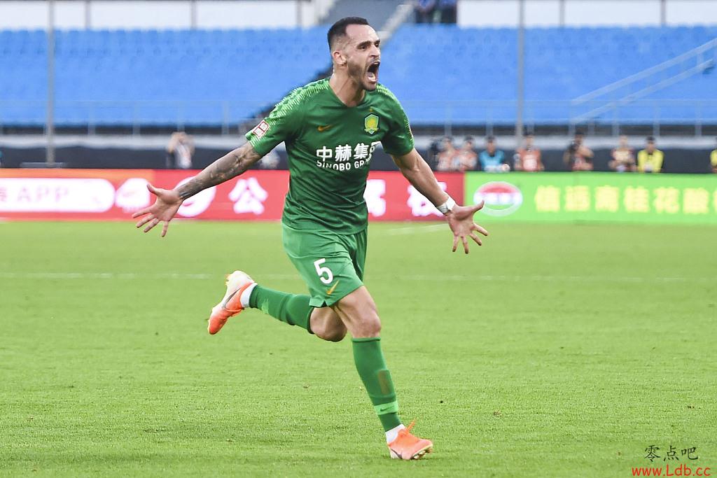 �¹�˹�У�����һֱ�Թھ�ΪĿ�� ��������Ϊ����Ŭ��