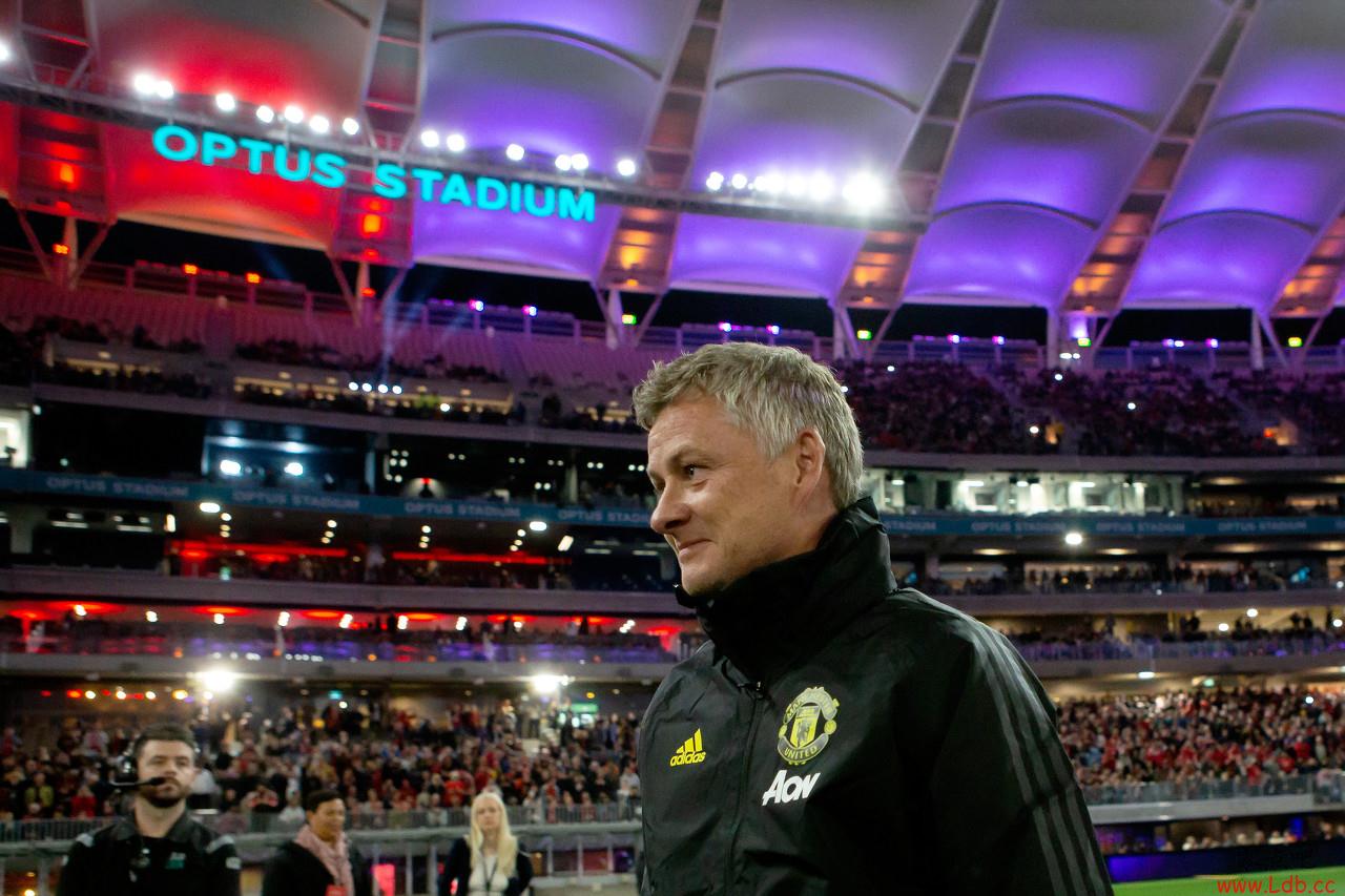 ̩��ʿ����Ϊ�ָ���Ӽ����ԣ���˧����Ա��ǰ��װ���Ҫ��