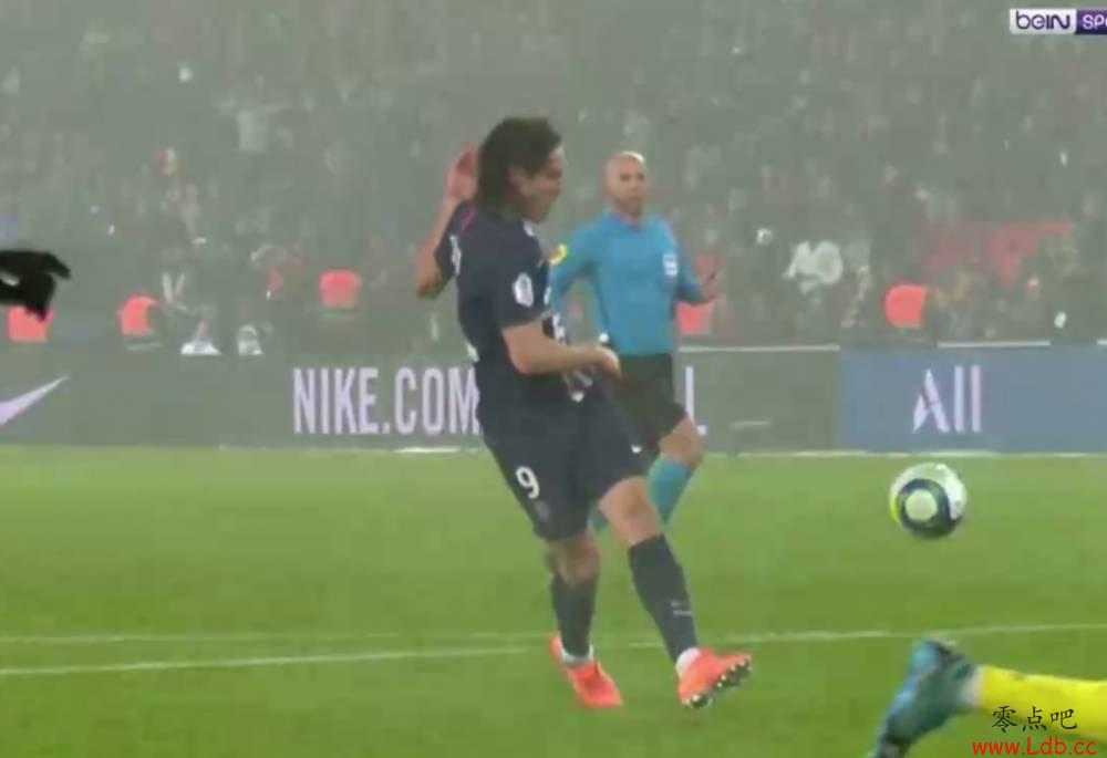 终究是个挑食的人!天使送空门大饼,卡瓦尼日常踢呲【图】