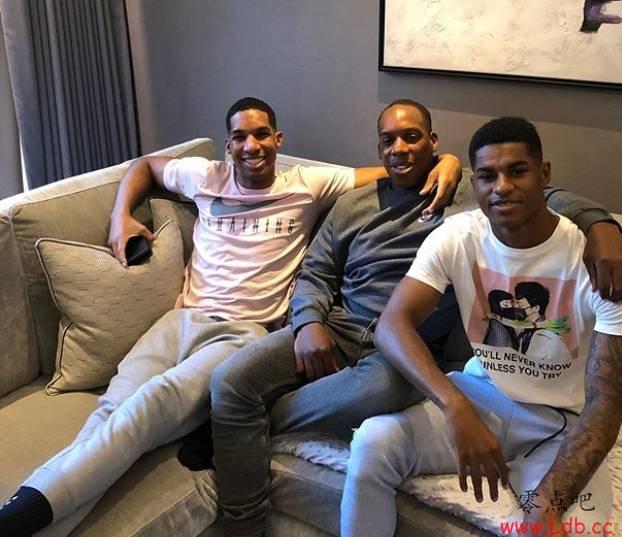 ��ʲ�������ֵ�Dwaine maynard���У�