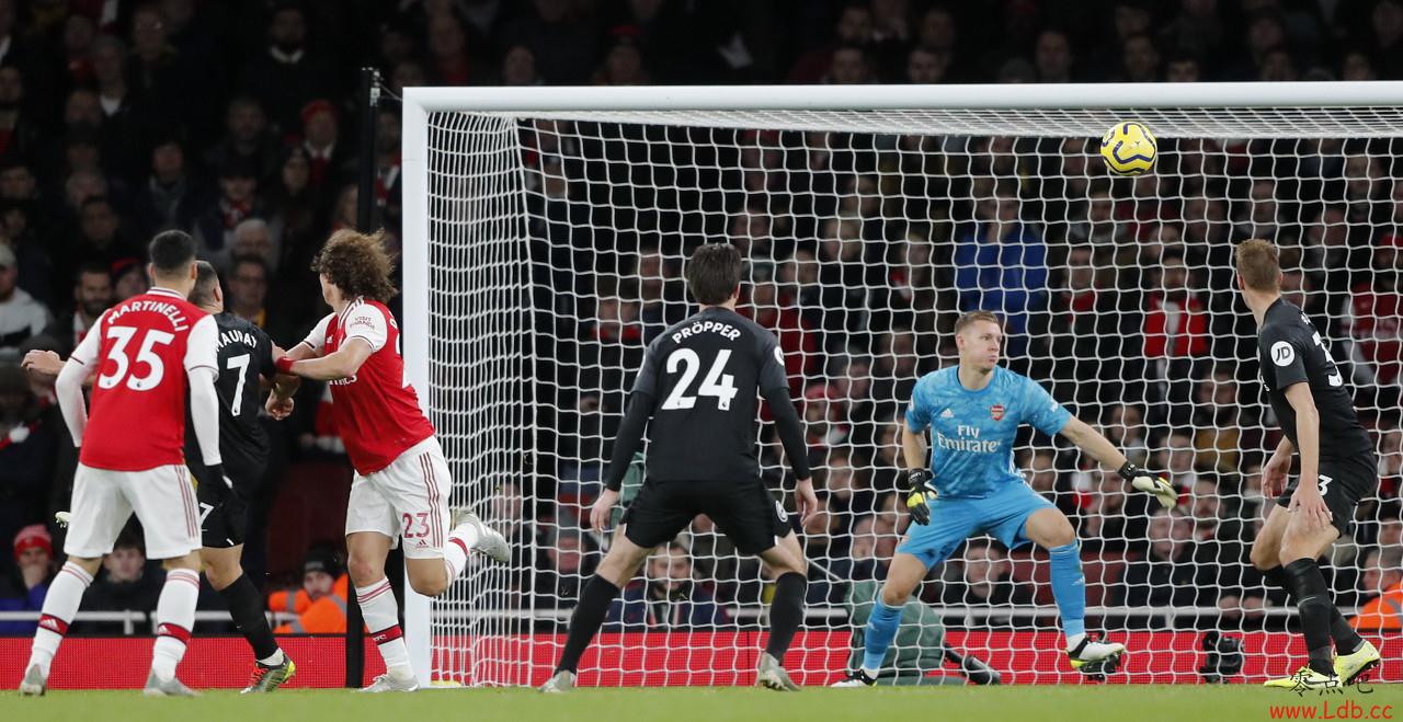 ����˶�����ŵ���֣���һλ�¹������������Ž���ͼ��