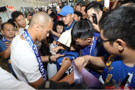 ������տ�ʼ���͹��г�ˮƽ 3-1սʤ���������