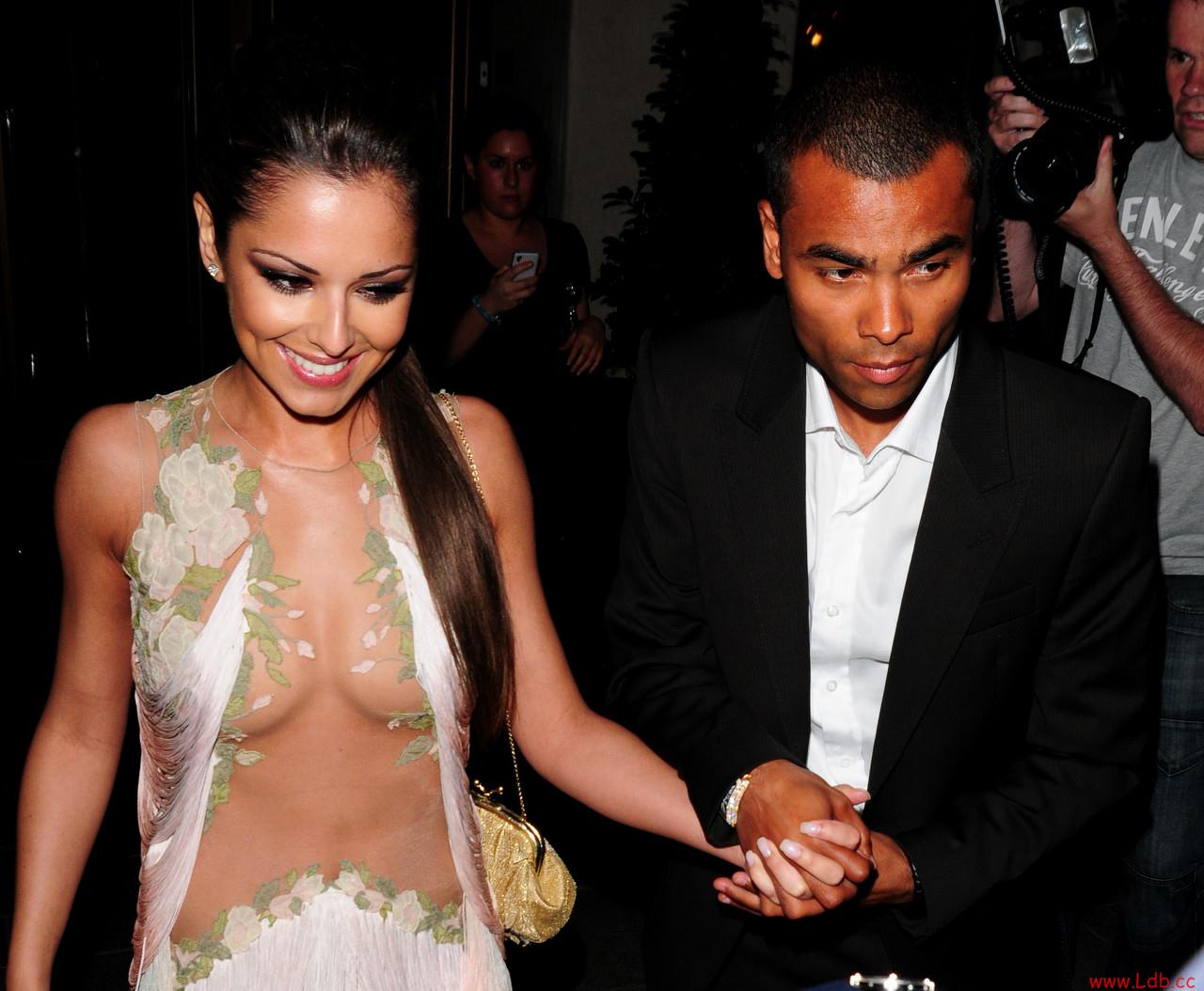 �ƶ�������������������Աʱ��ͬ �ڵ±ȿ���˵���ֲ����ͽ�ѵ��