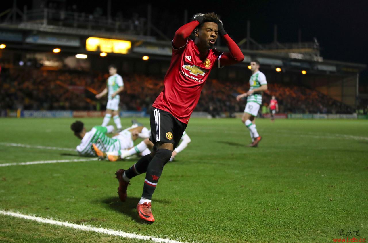 �������ܾ����ֲ��׷���Լ��ͬ������С������˹��������ĩ���