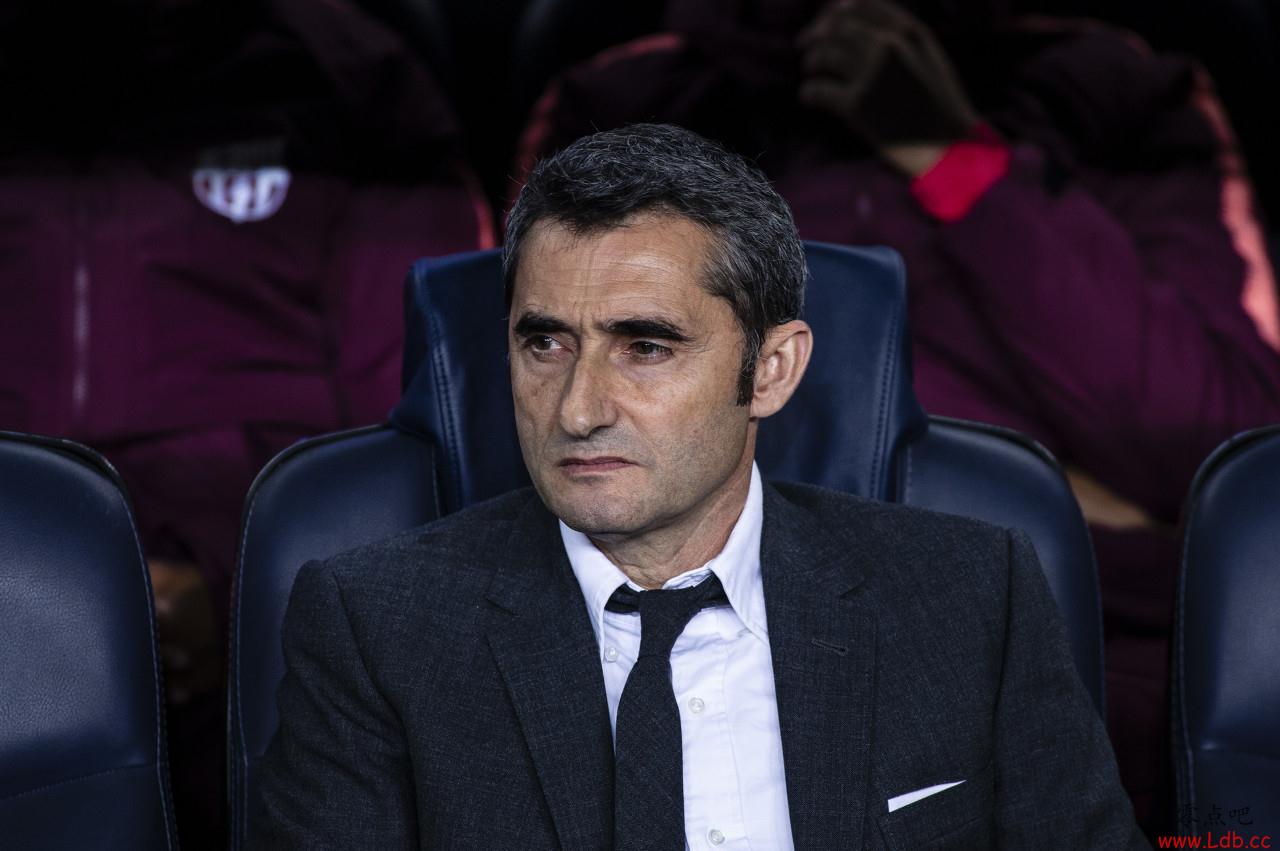 �Ͷ�Τ�£����������Ӱ�������ʿ�����������ɻ�ù������ھ���ͼ��