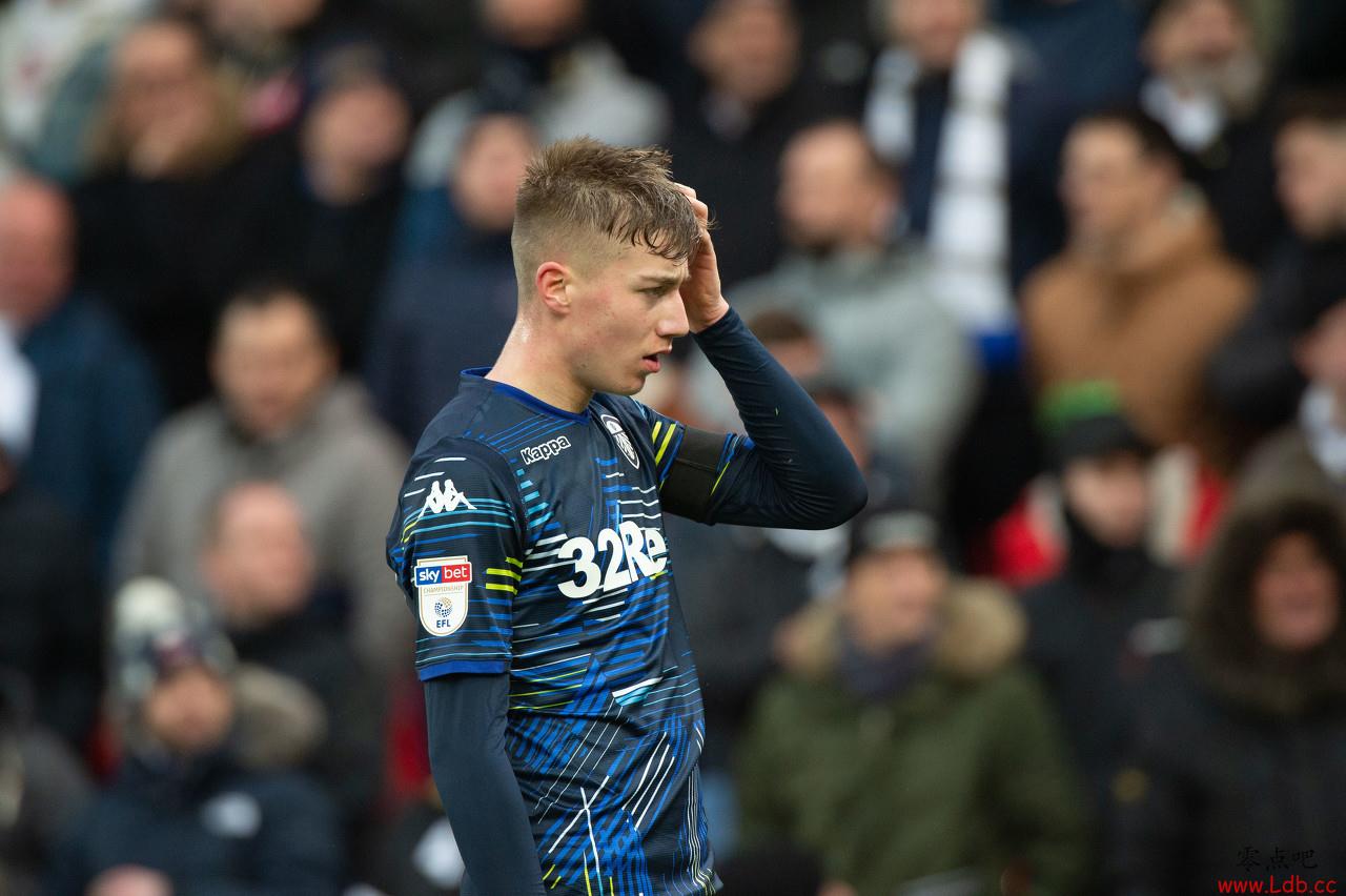 英媒:热刺下周将从利兹联召回小将克拉克