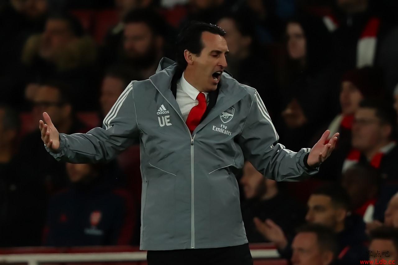 ��÷�ǹ�ֱ������������ڹ��ز�ƽ�� �������������Ժ�