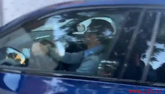 ���ĵ��𣡰Ͷ�Τ��һ���������ֲ�����Ա�͹�����Ա���ͼ��