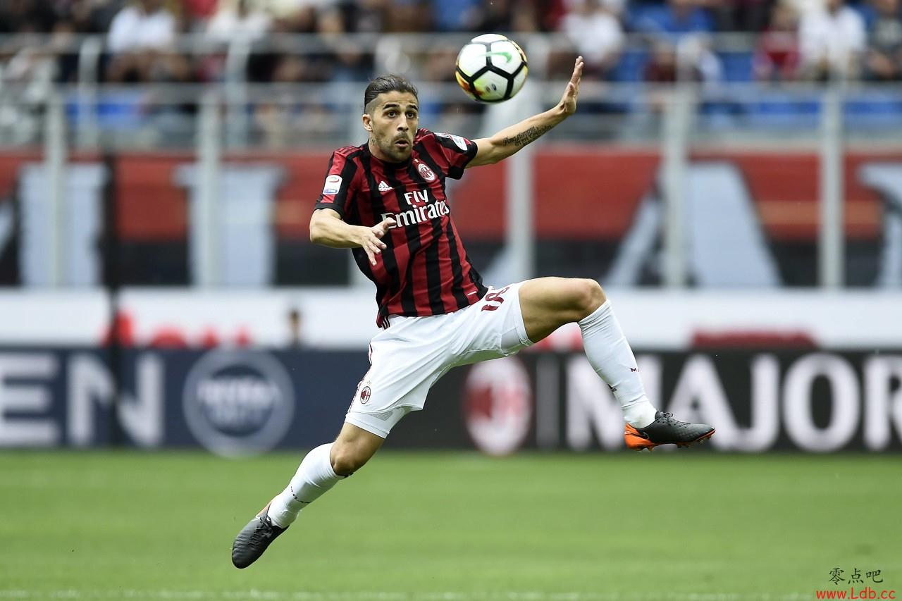 R��ѡ��ȴ����ڰ������߽������Ը���˰������