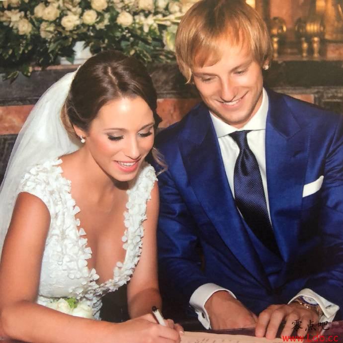 ���������ٽ��������������ԣ�ÿ������̬�Ȳ�������ͼ��