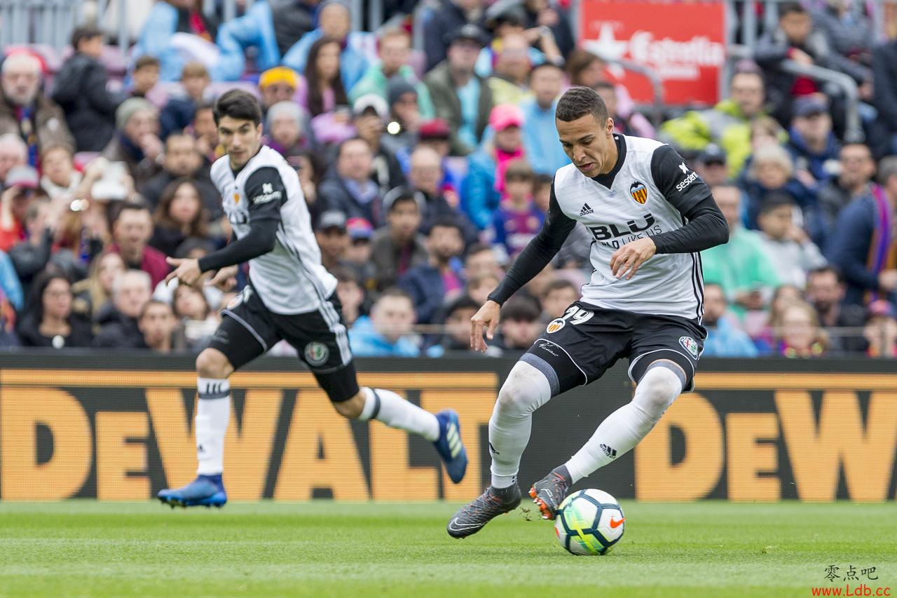 瓦伦主帅:罗德里戈是瓦伦西亚的球员,我的观点不会改变情况