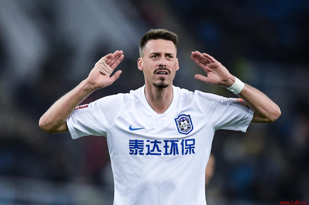 瓦格纳:中国球迷对我的期望高,他们想让我拿球后就过人