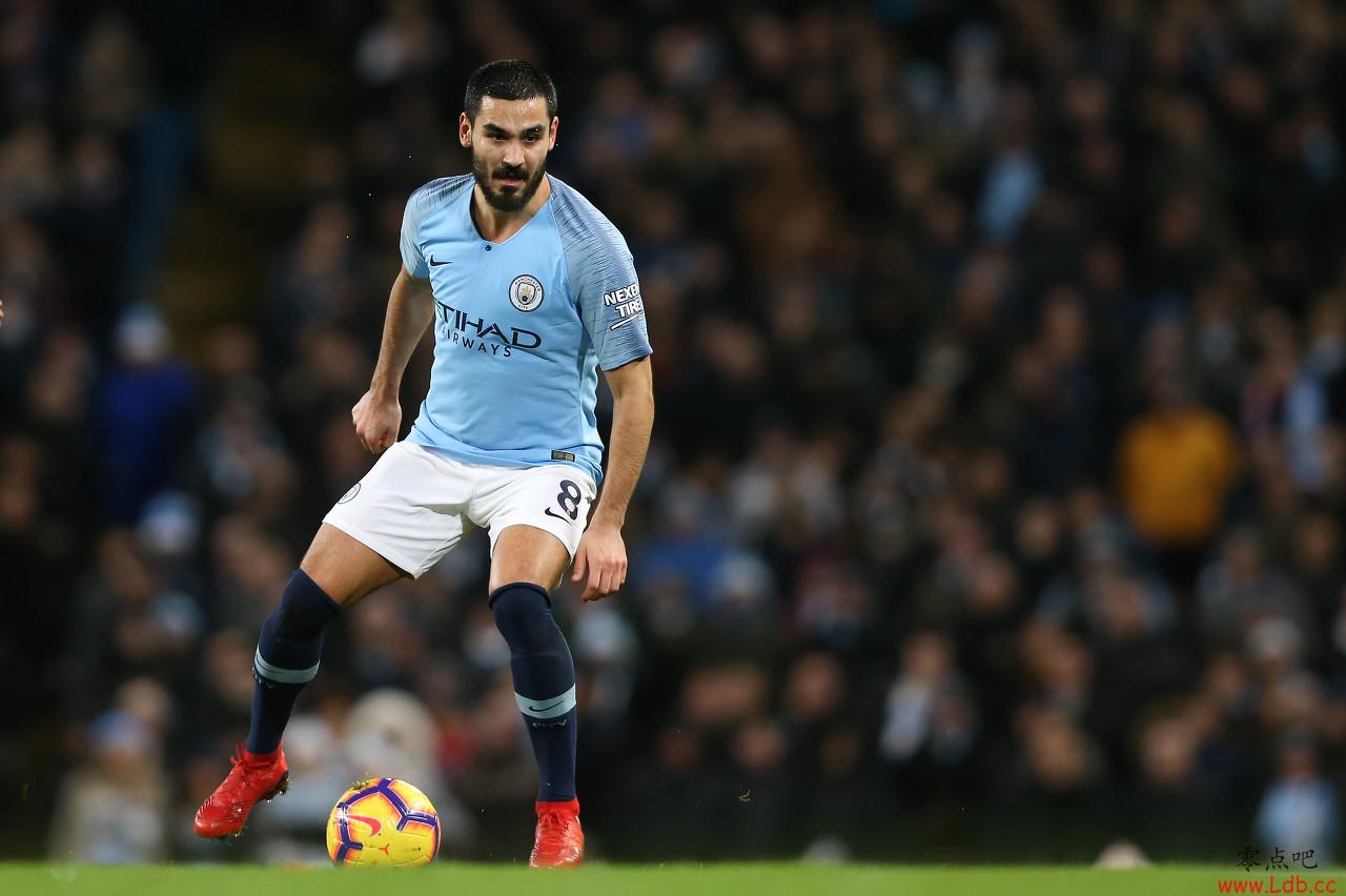 京多安:年少时我踢的是前锋 很欣赏米兰时期的卡卡