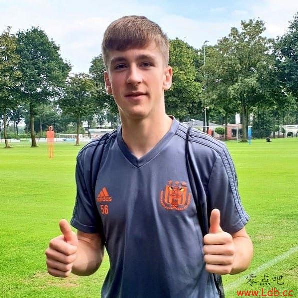 意天空:米兰将先租后买签下萨勒马克斯,买断费约700万欧