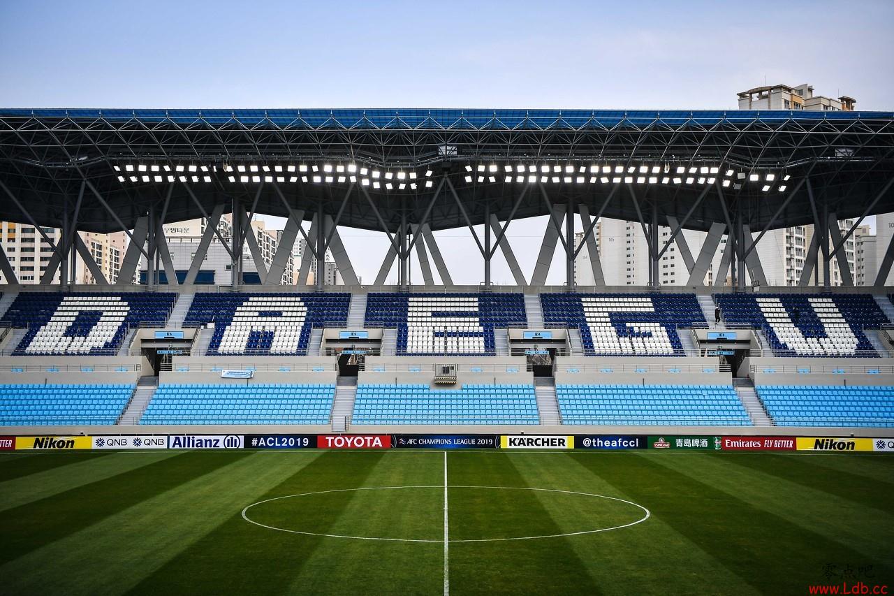 冲突!曼市德比爆发球迷骚乱,英足总联合警方涉入调查并逮捕一人